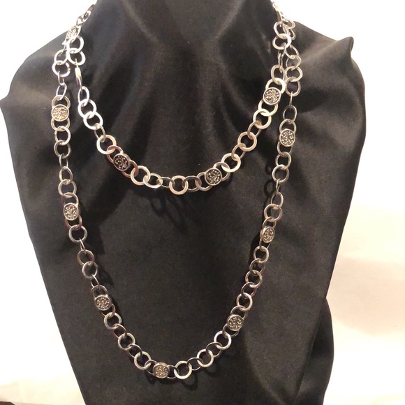 Two LOIS HILL Sterling Silver Round Link Granulated Station Toggle Necklaces - Picture 14 of 14